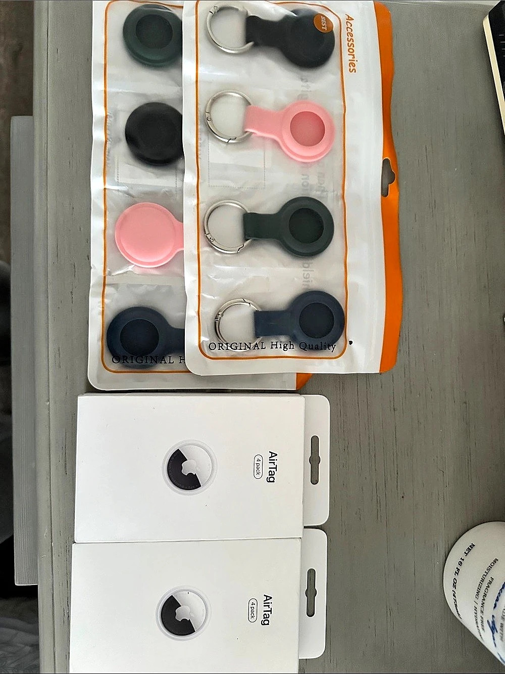 Air tags and case holder